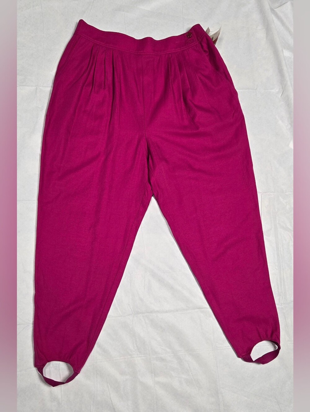 Counterparts 18 Short Vintage Pleated Pants Stirrups Fuchsia New
